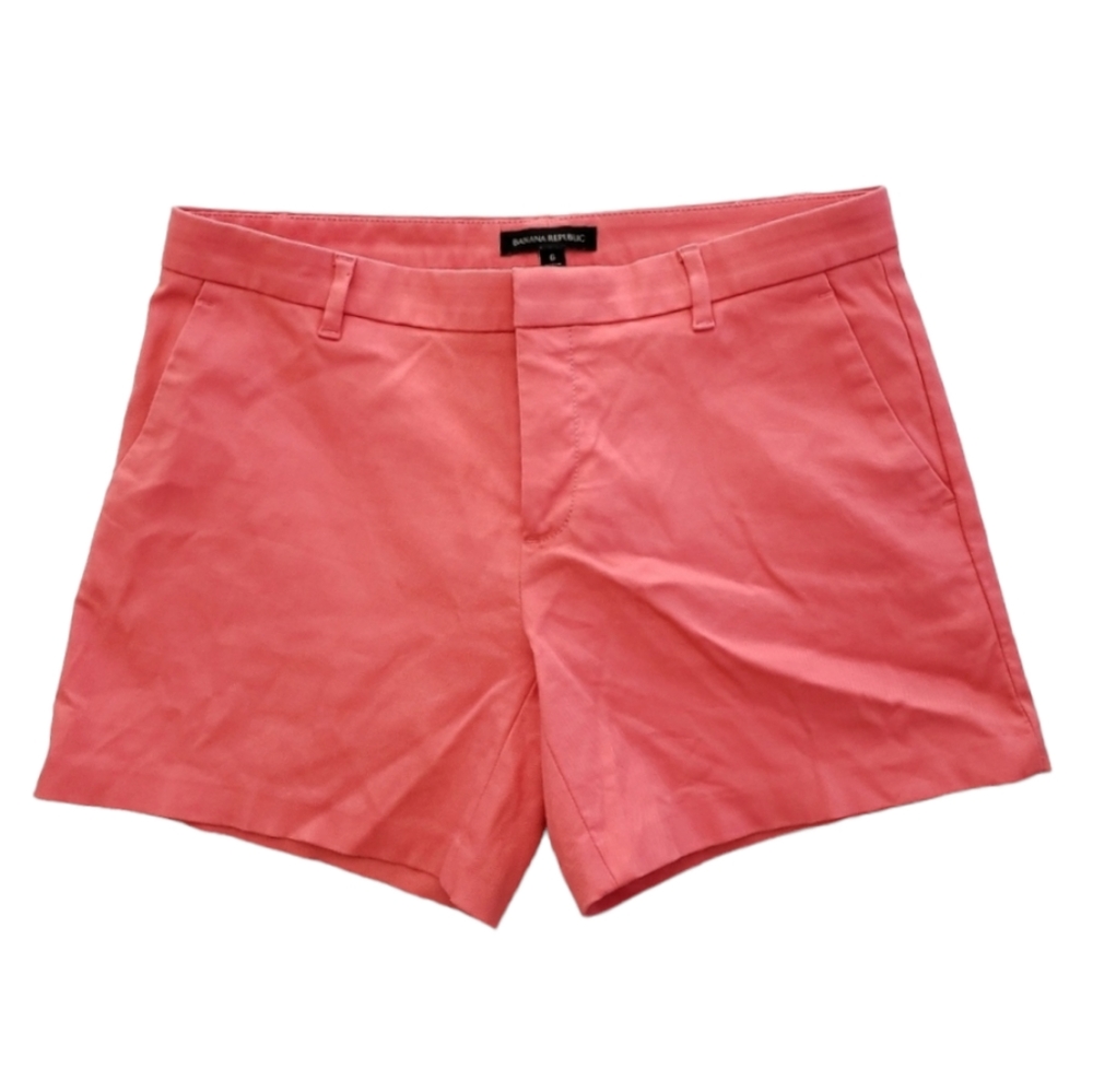 Banana Republic coral flat front 5" chino shorts 6